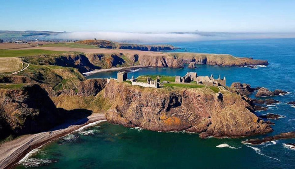 Clifftop Dunnottar Castle