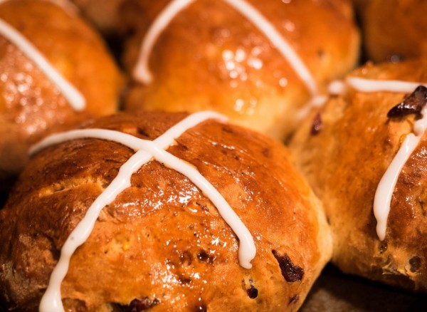 hot cross buns